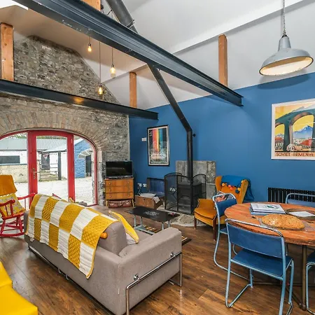 Marianne At Johnsfort Raistin