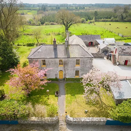 Marianne At Johnsfort